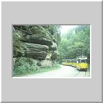 Bad Schandau: Kirnitzschtalbahn zwischen Felsen